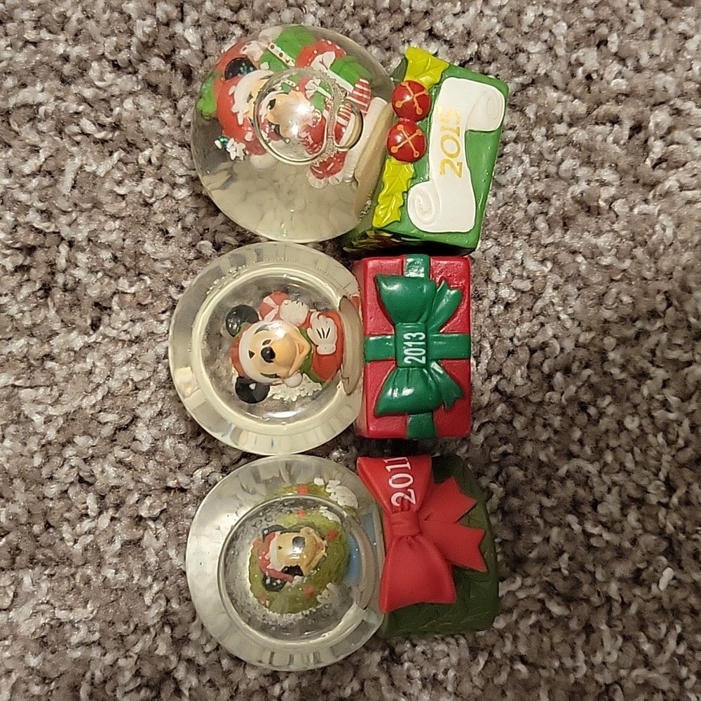 3 Piece Mickey Mouse Snowglobe Set